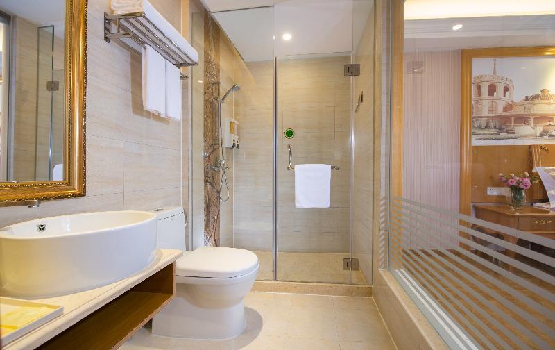 Vienna Classic Hotel Shenzhen Bantian Wuhe Avenue Dış mekan fotoğraf