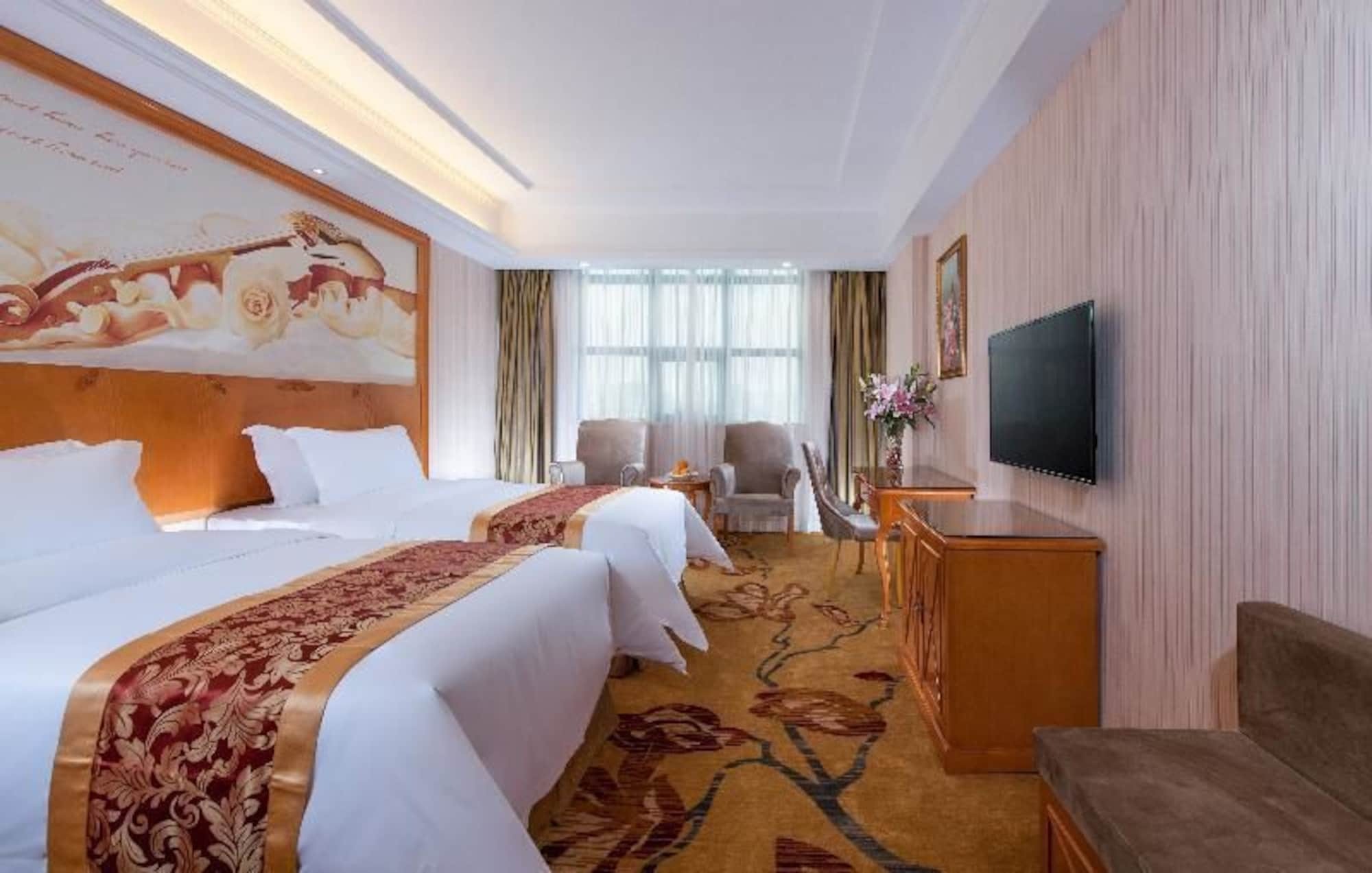 Vienna Classic Hotel Shenzhen Bantian Wuhe Avenue Dış mekan fotoğraf